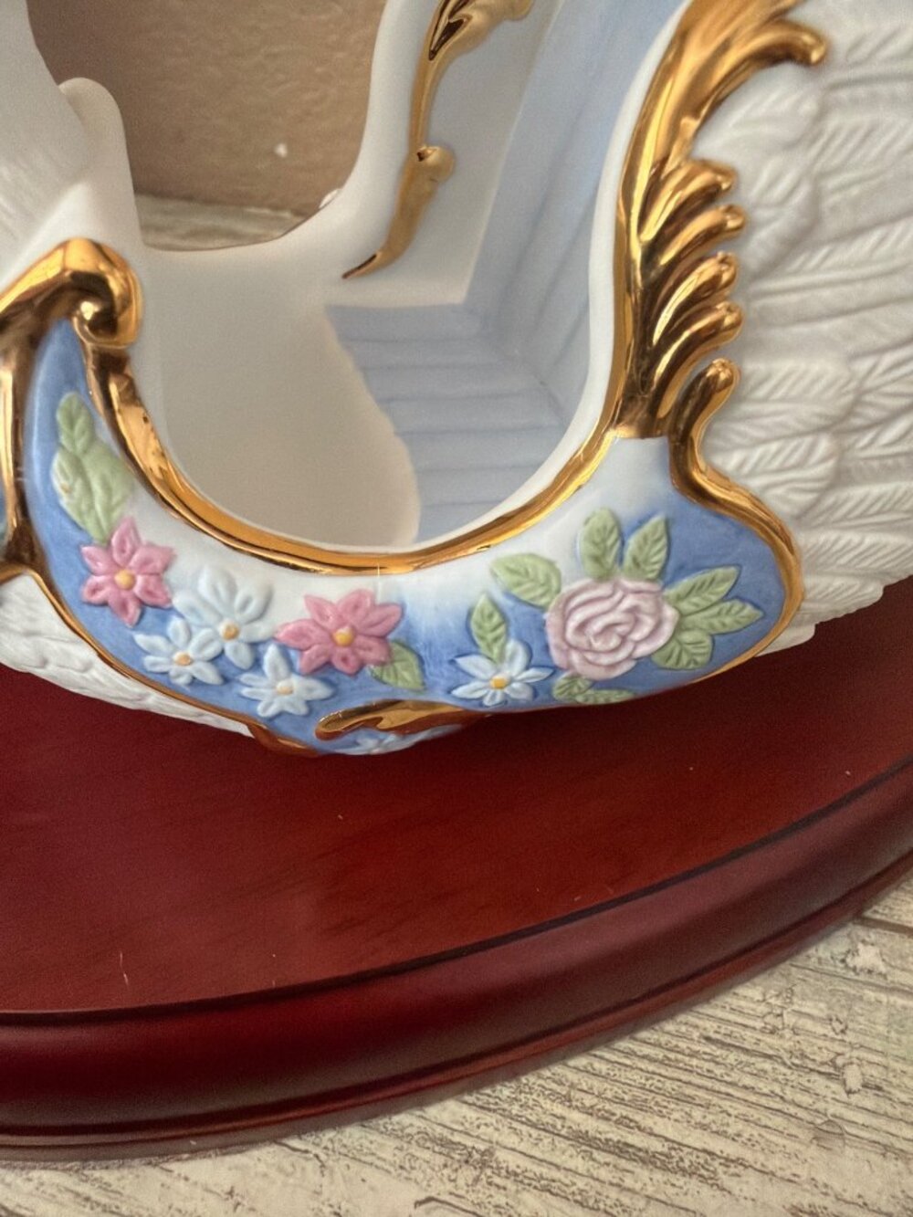 2009 Lenox 120th Anniversary Carousel Swan Chariot Limited Edition NEW in Box - Picture 14 of 16